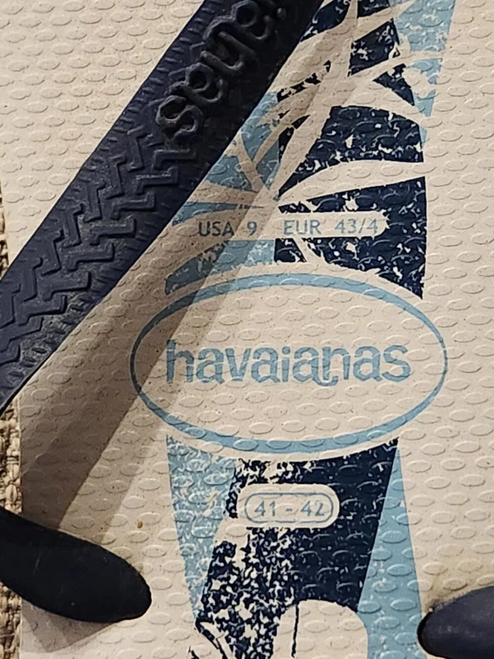 Havaianas Size 9 flip flops